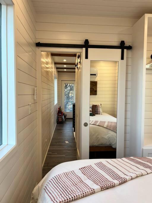 New The Flagship 2 Story Container Home Waco Exteriör bild